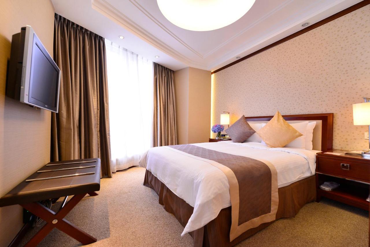 Deluxe Zimmer mit Kingsize-Bett