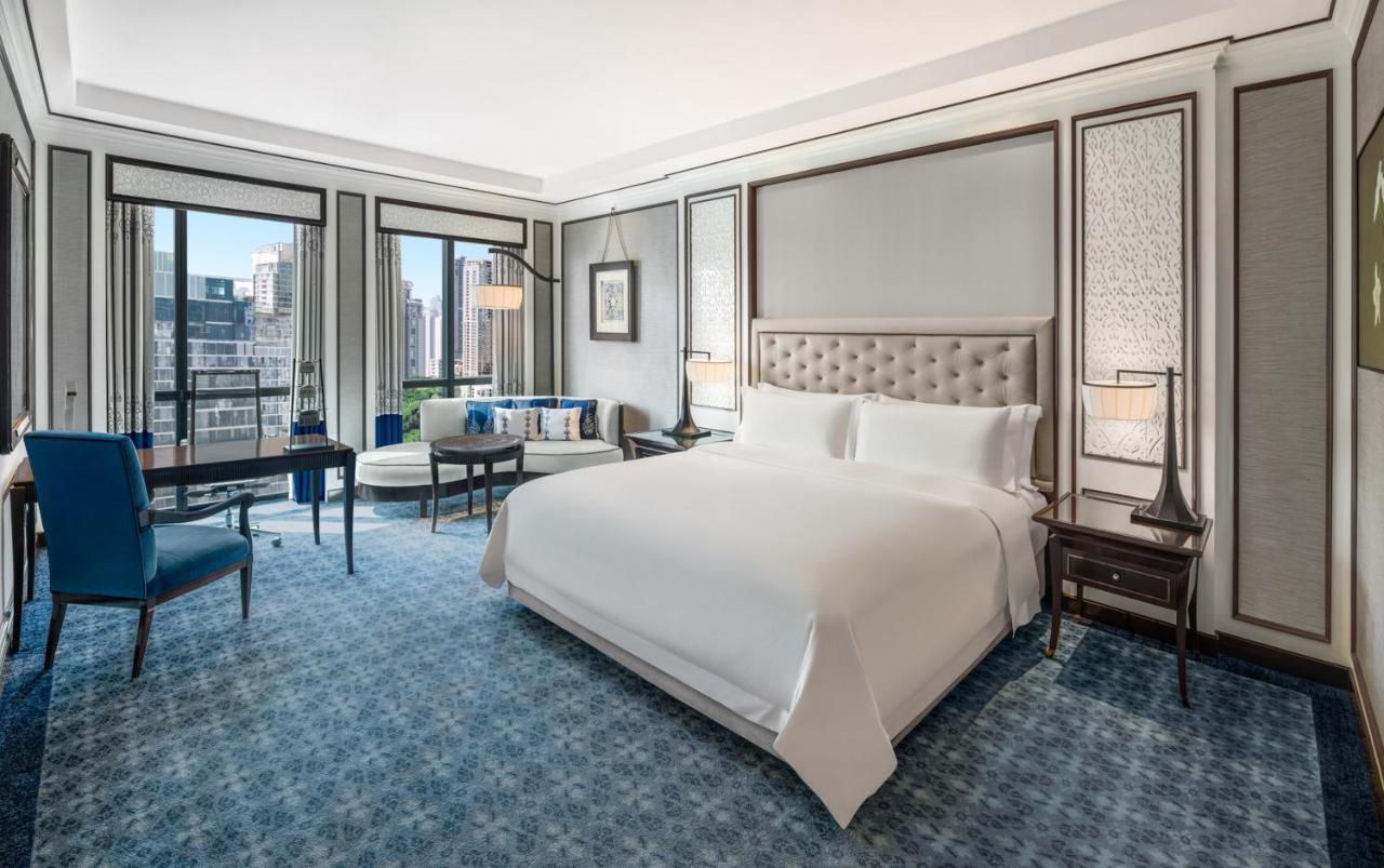 Royal Zimmer mit 1 Kingsize-Bett und Stadtblick