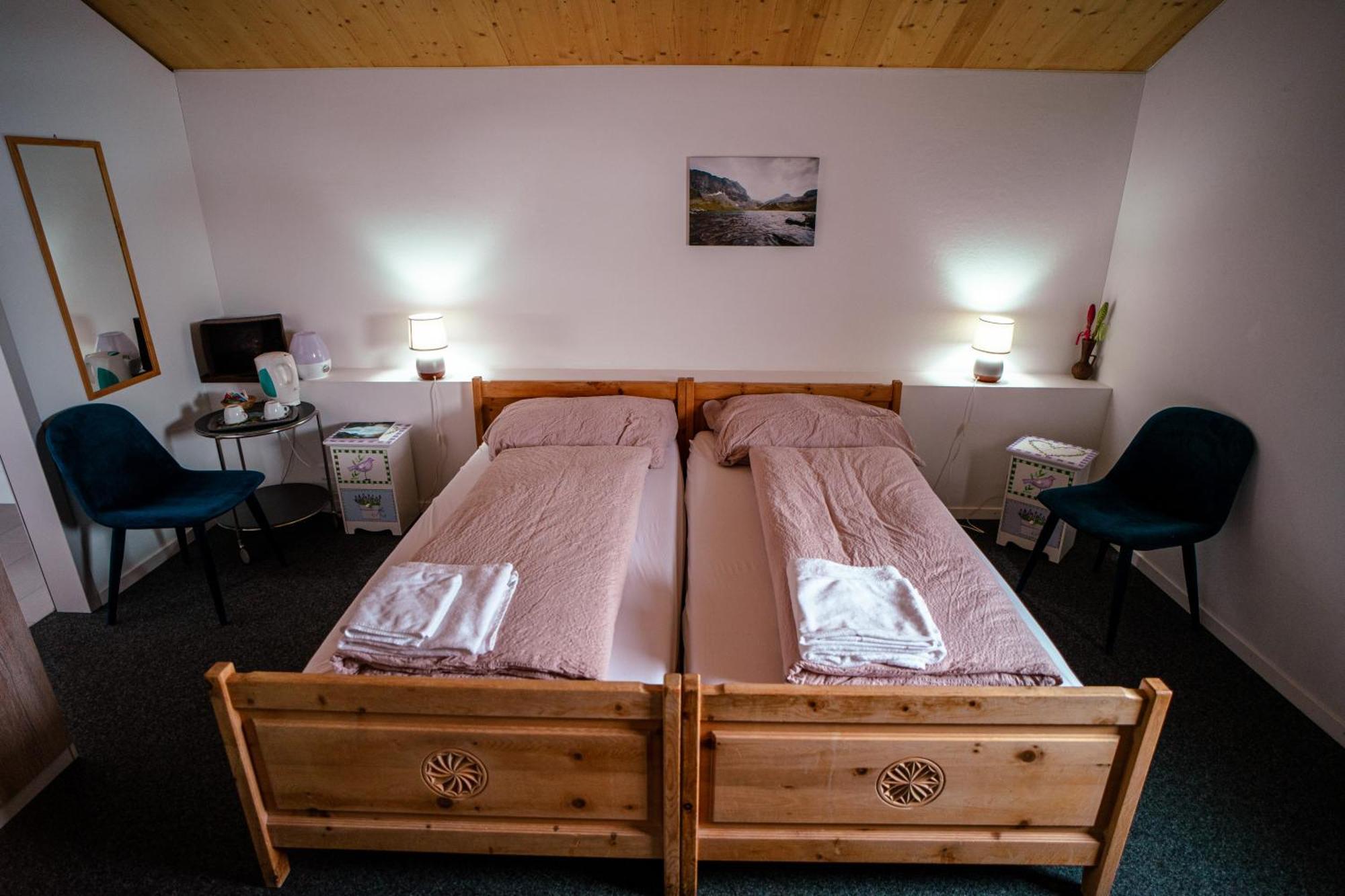 Comfort Dreibettzimmer mit Dusche