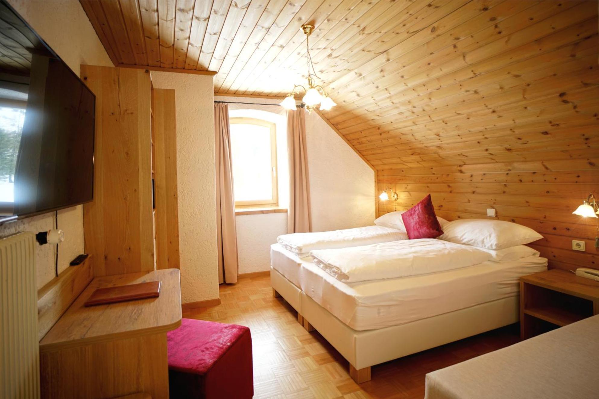 Standard Double Room,1643764249:JPEG