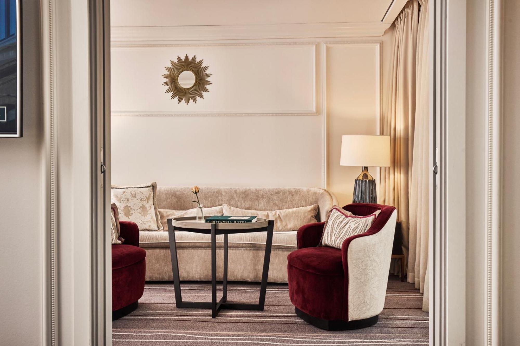 Deluxe Suite
