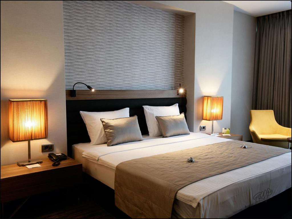 Standard Single Room,33318640:|0|0|Standard Single Room,33318646:|0|0|Standard Single Room