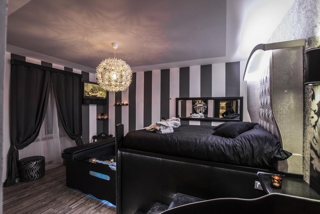 Deluxe Suite mit Whirlpool-Badewanne