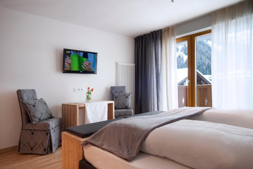 Superior Double or Twin Room Mountain View