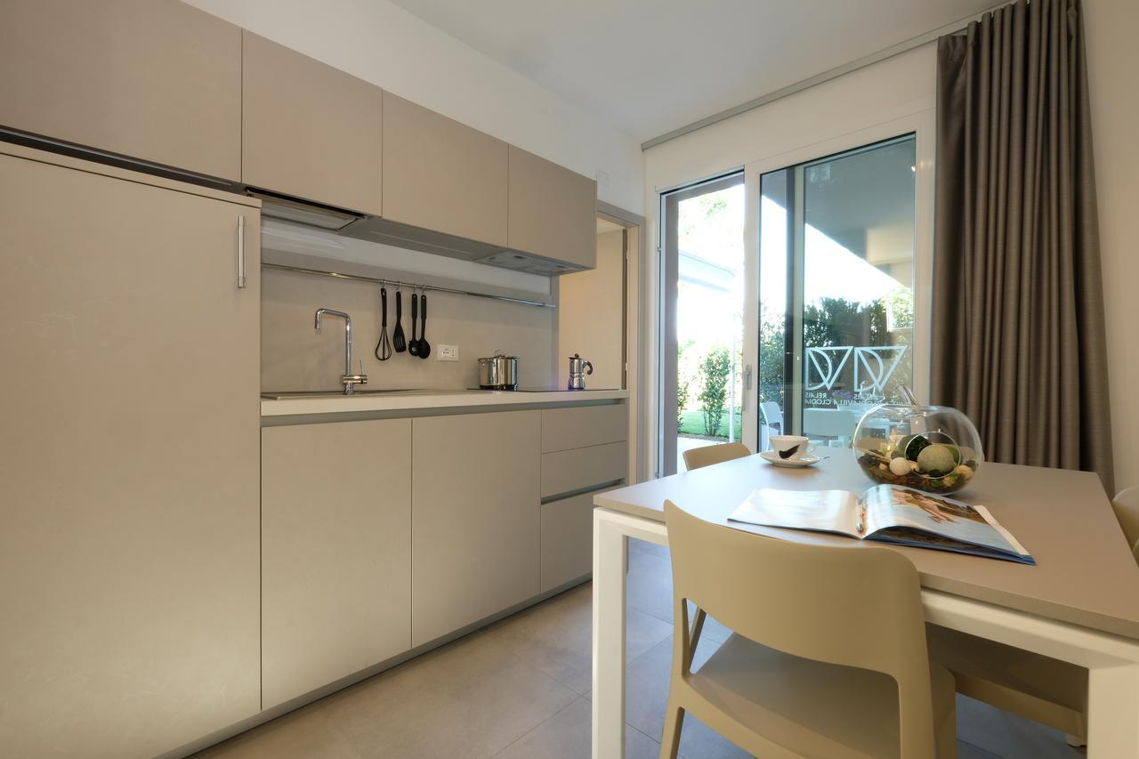 Deluxe Suite with Spa Bath,572170809:JPEG