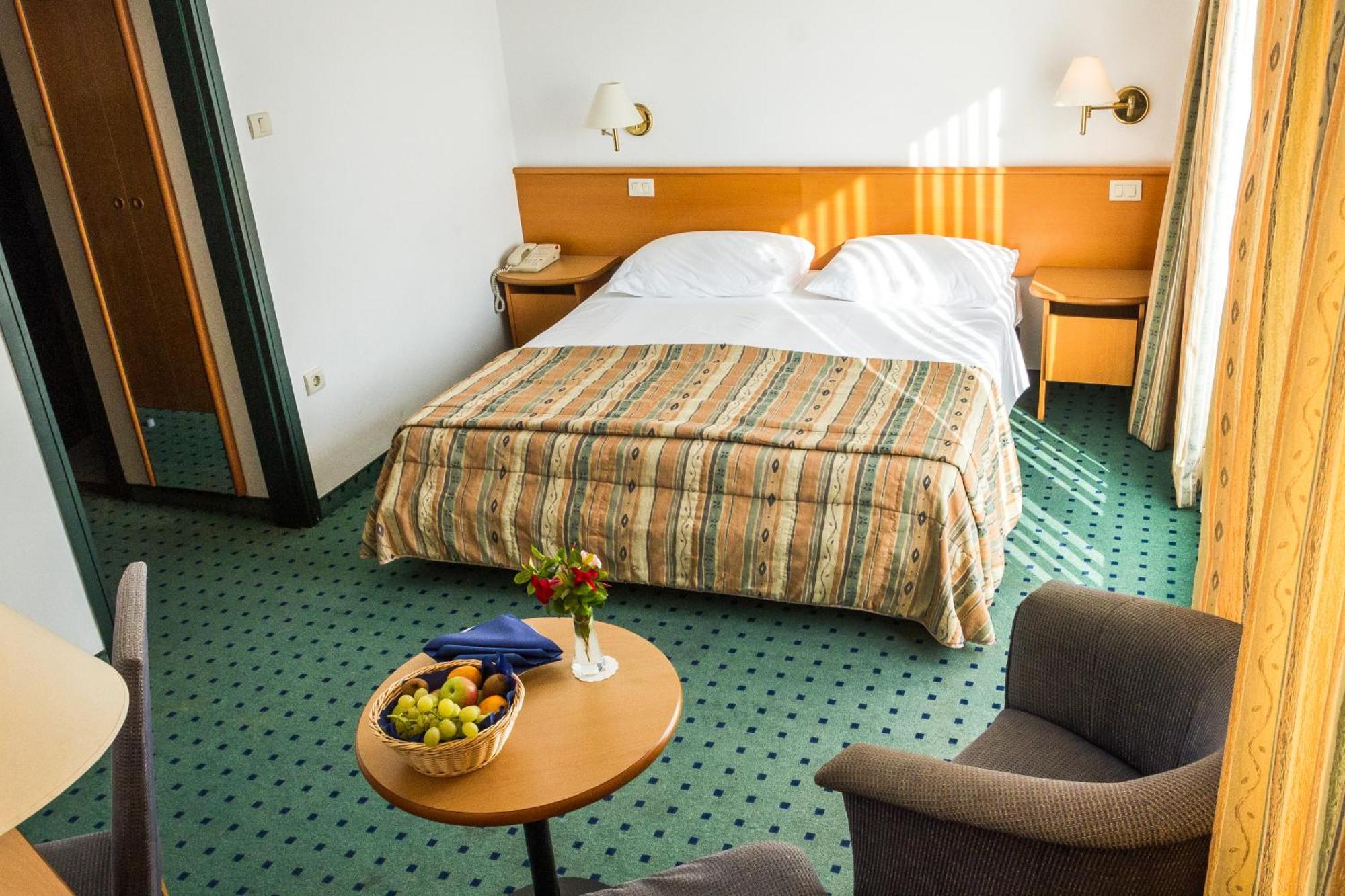 Standard Doppel- oder Zweibettzimmer