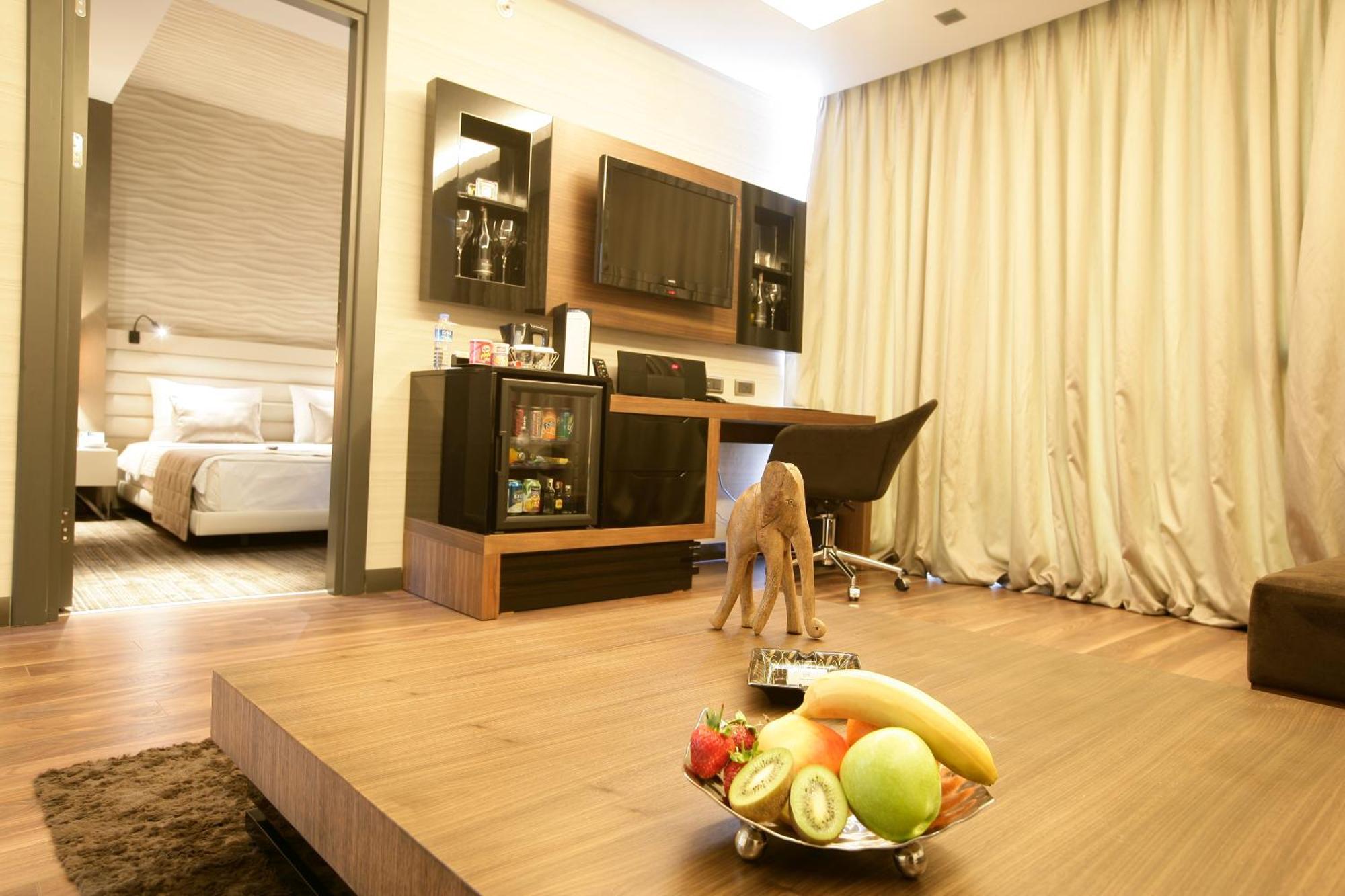 Double Suite