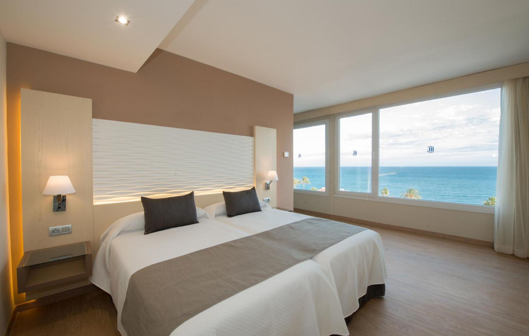 Deluxe Suite mit Whirlpool-Badewanne