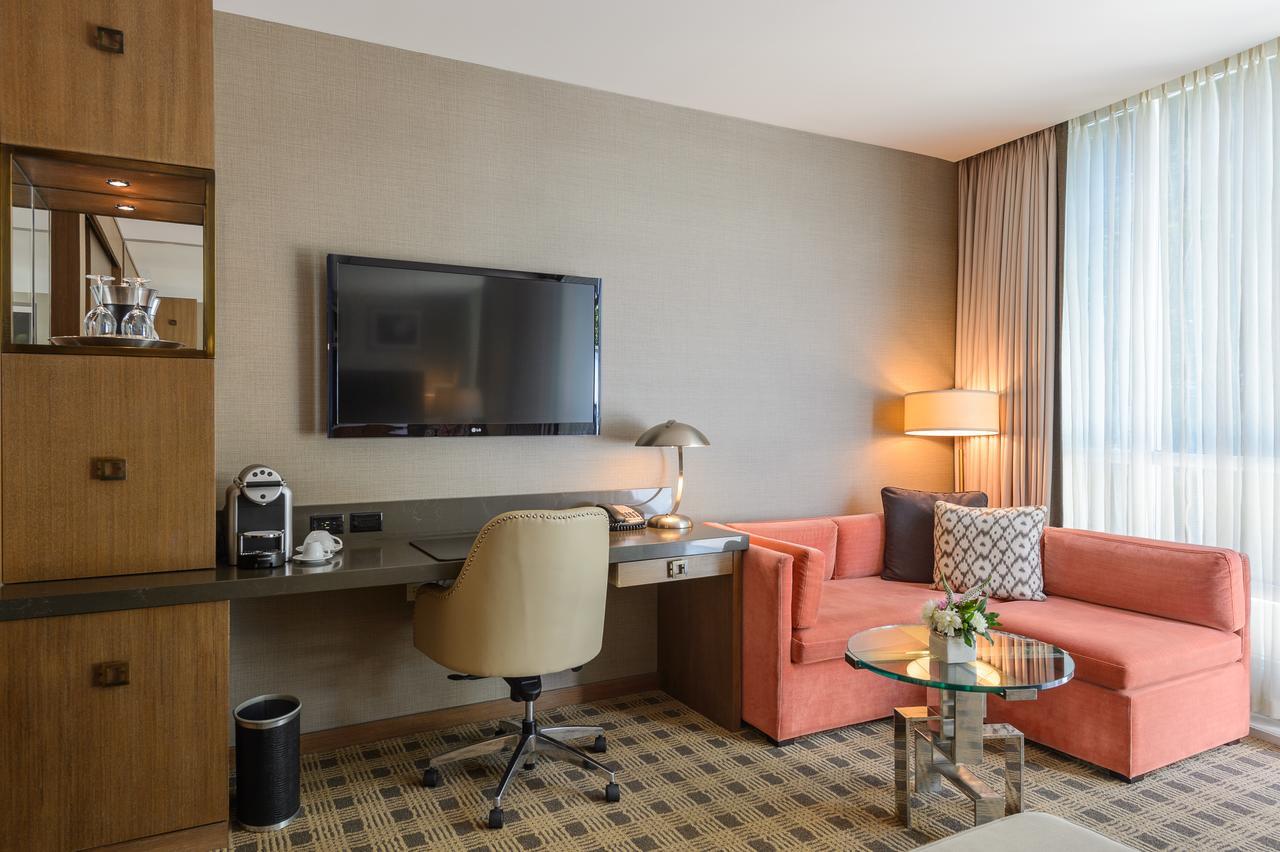 Luxus Zimmer mit Kingsize-Bett