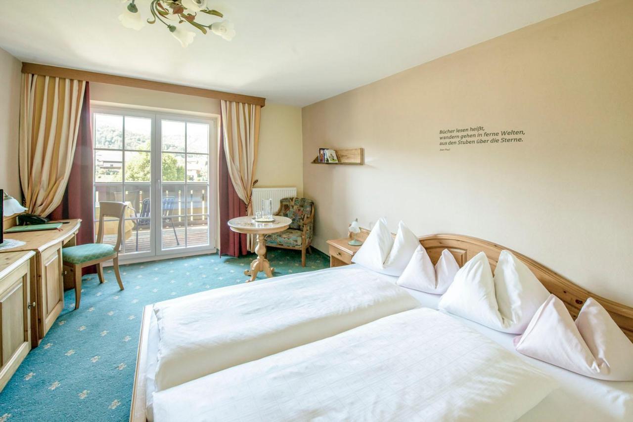 Double Room with Mountain View,724644874:JPEG