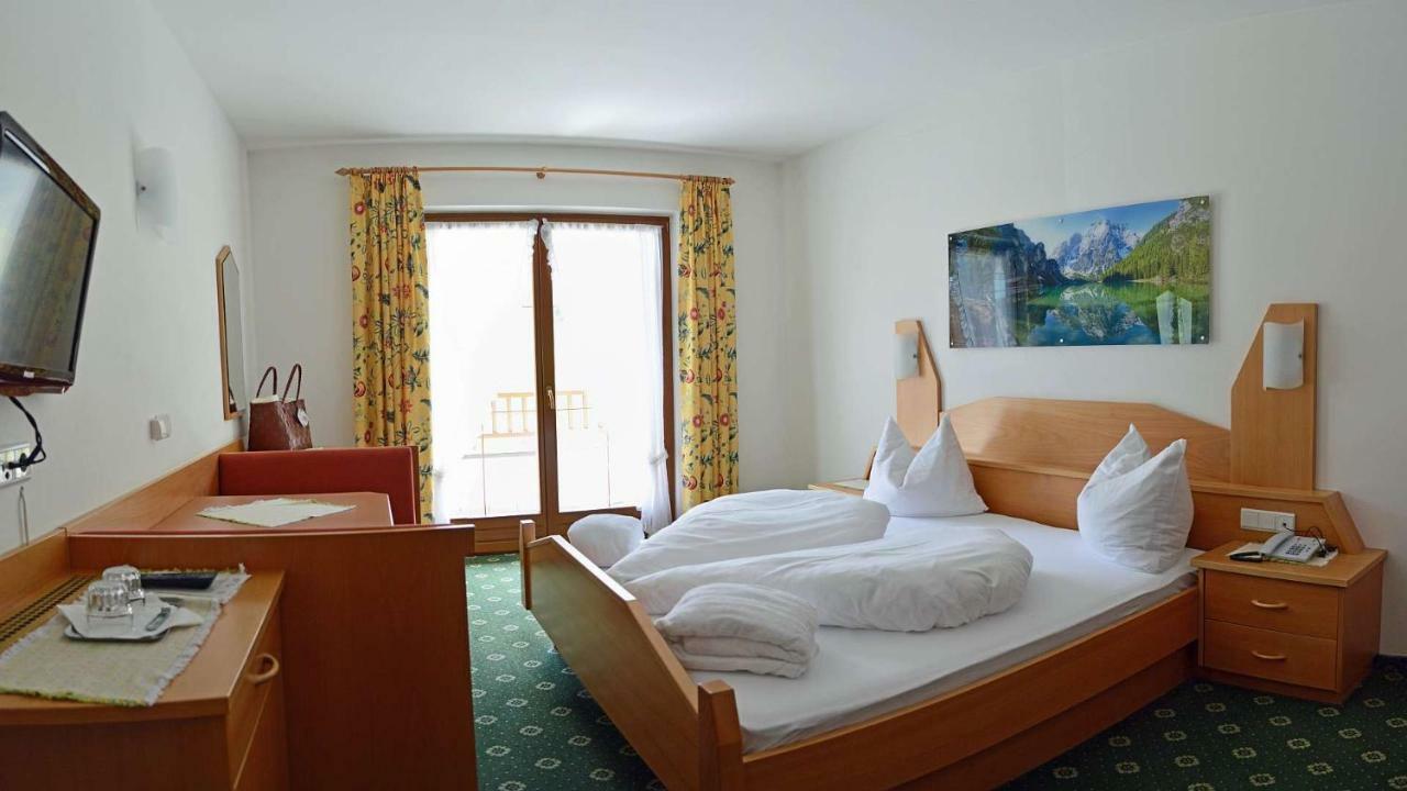 Superior Doppel- oder Zweibettzimmer mit Bergblick