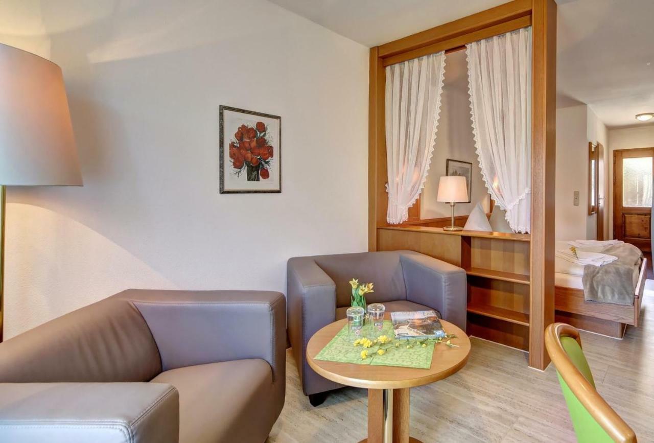 Double Room Balcony or Terrace,699266124:JPEG