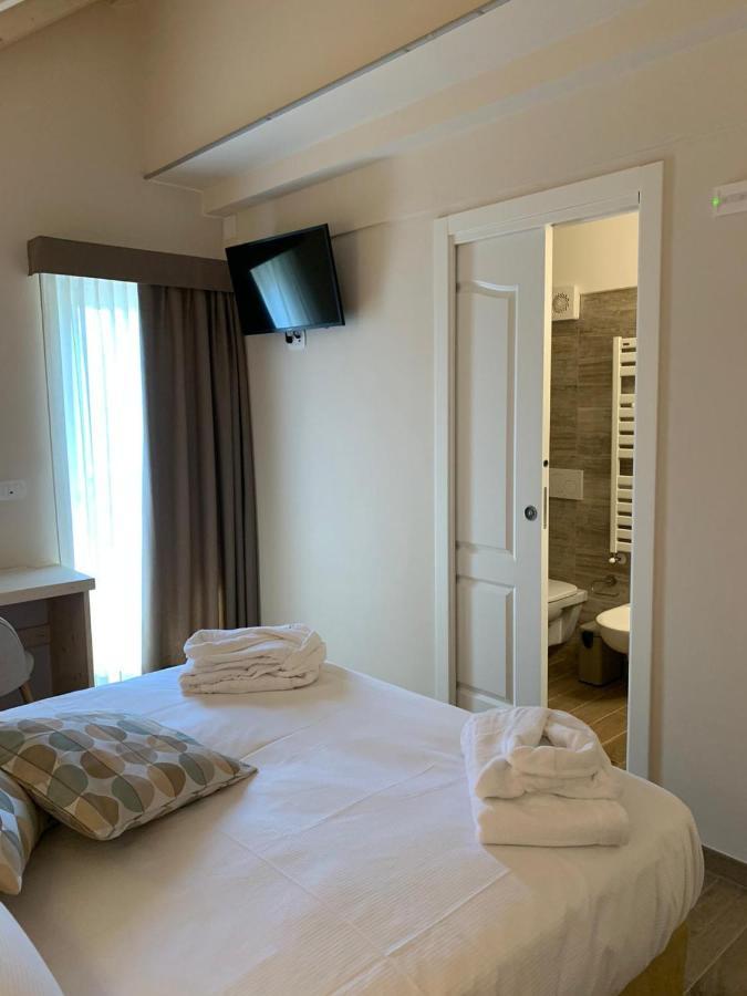 Doppelzimmer mit Balkon