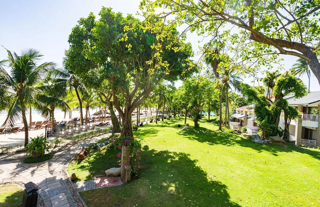 Hoang Ngoc Beach Resort-1
