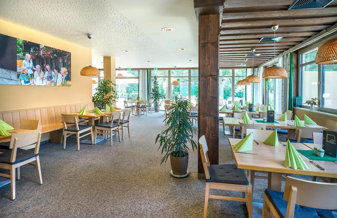 JUFA Hotel Altenmarkt-Zauchensee-1