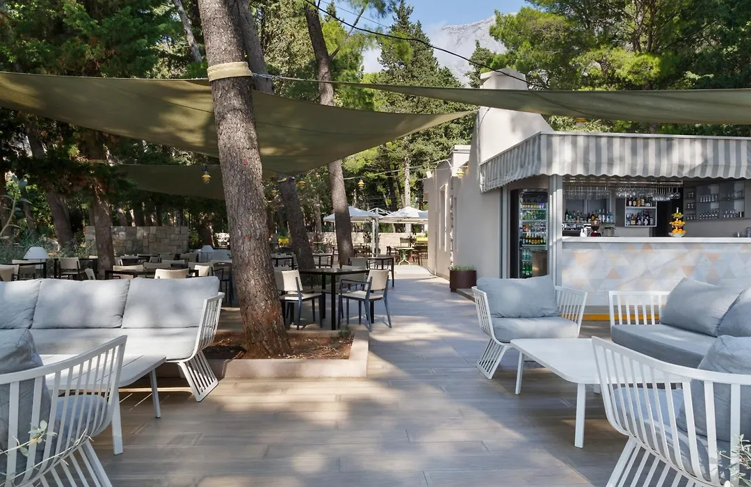 Bluesun Hotel Jadran-1