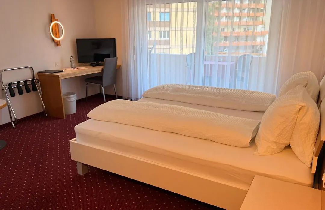 Hotel Heilquelle-1