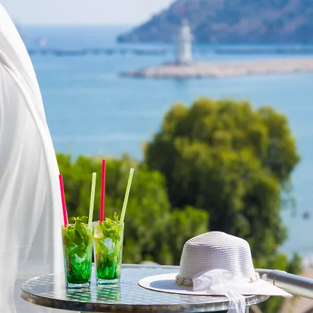 Bueyuek Hotel (Adults Only)-2