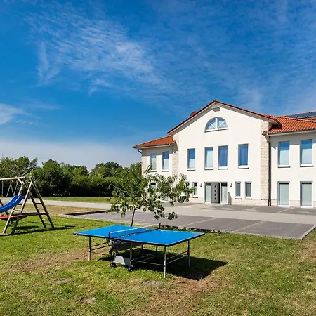 Villa Moorstern am Badesee Tannenhausen-2