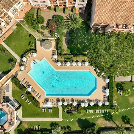 Hotel Les Jardins De Sainte-Maxime-3
