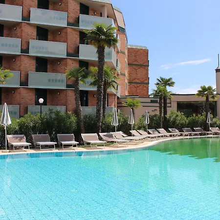 Mediterranee Family Hotel & Spa-3