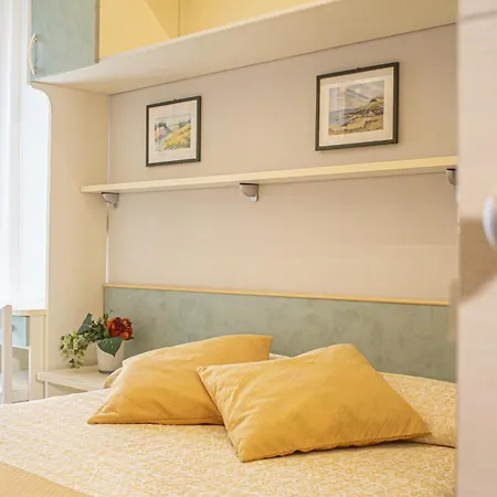 Hotel Sandra-3
