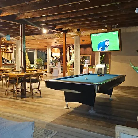 La Digue Luxury Beach Bungalow Spa&Gym-2