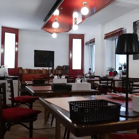 Stadt-gut-Hotel Rheinischer Hof-3
