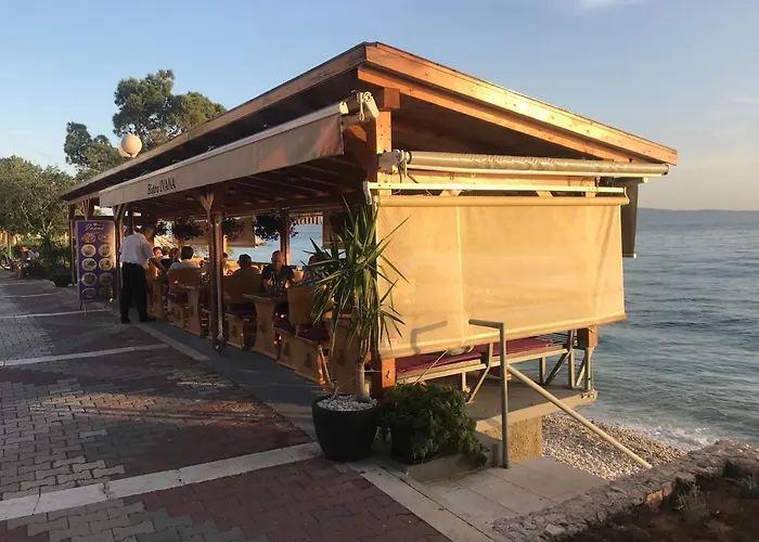 Apartmani Dasa Tucepi
