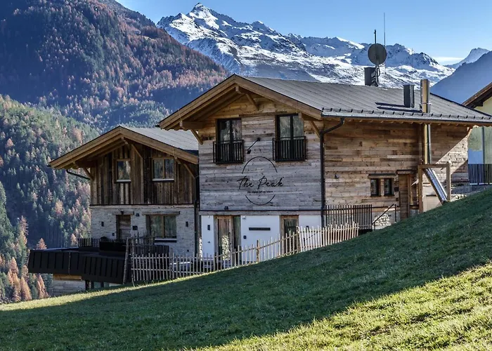 Chalets - The Peak