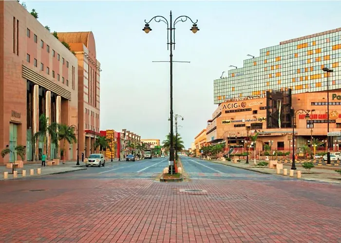 Zentrales Hotel: Dyar Al Hamra Hotel