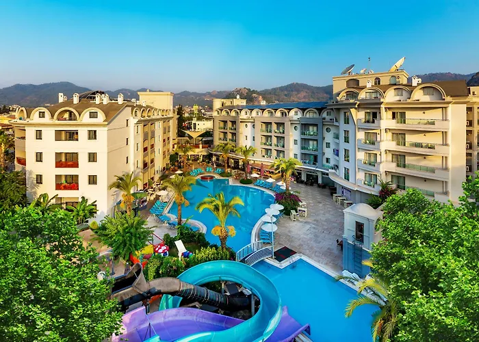 Hotel mit Aussicht: Costa Mare Suites