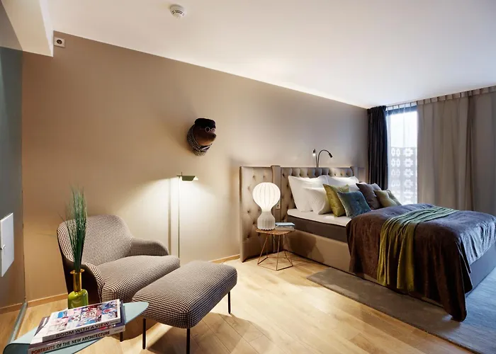 Clarion Hotel The Hub