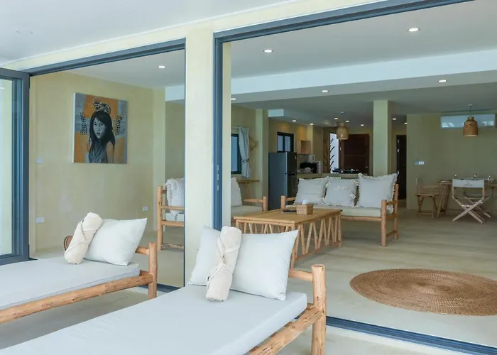 Hotel Am Riviera Beach