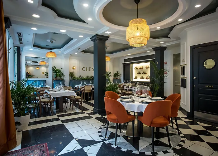 Romantisches Hotel: Queen'S Court Hotel & Residence