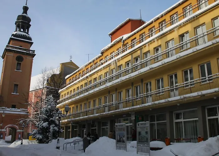 Uzdrowisko Cieplice - Dom Zdrojowy