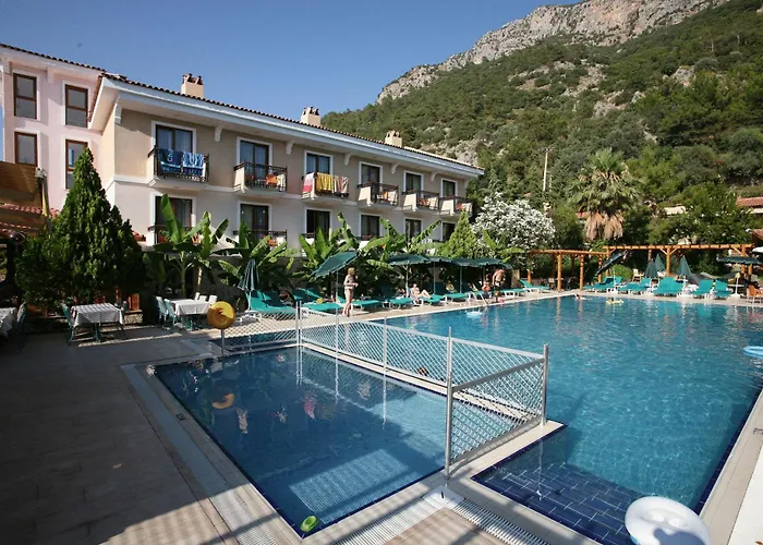 Günstiges Hotel: Perdikia Beach