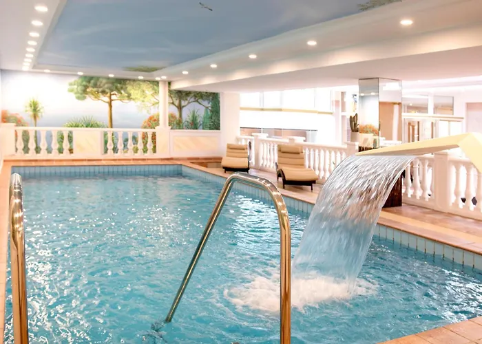 Hotel mit Pool: Golf- und Wellnesshotel Amtsheide