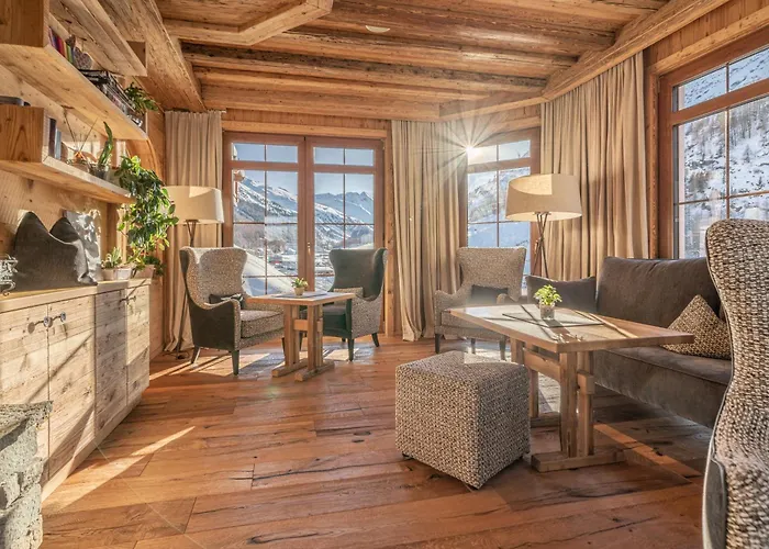 3-Sterne-Hotel: Burghotel Alpenglühn