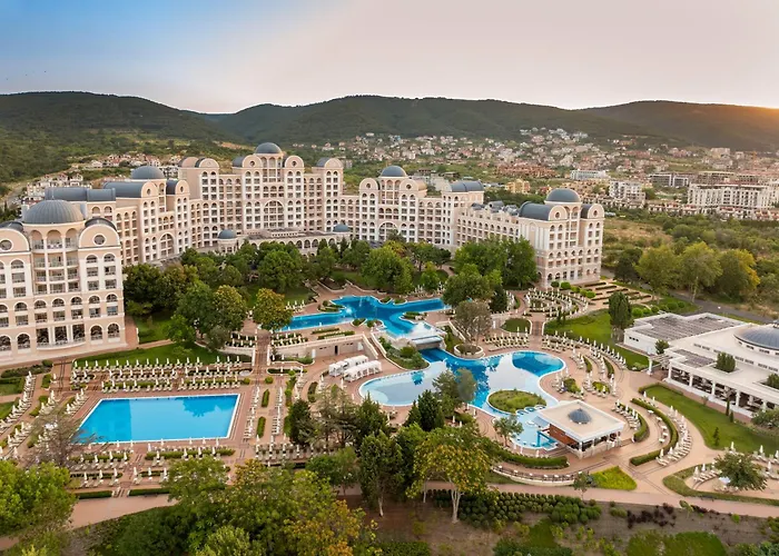 Hotel Am Strand Dreams Sunny Beach Resort And Spa