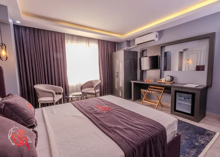 Ruby Hotel