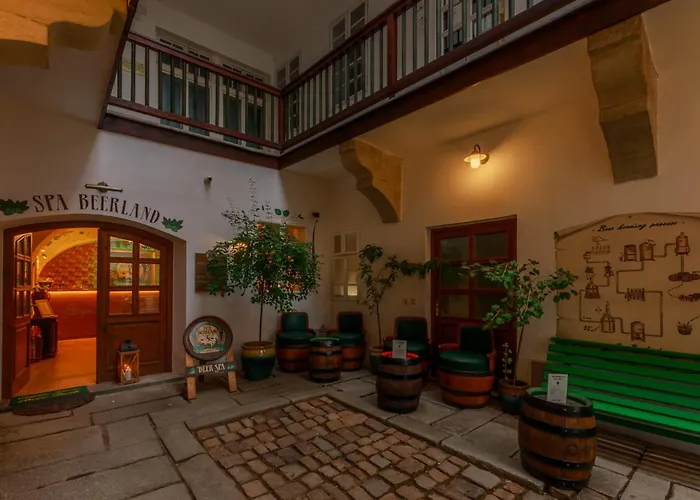 Spa Beerland - At The Golden Lamb