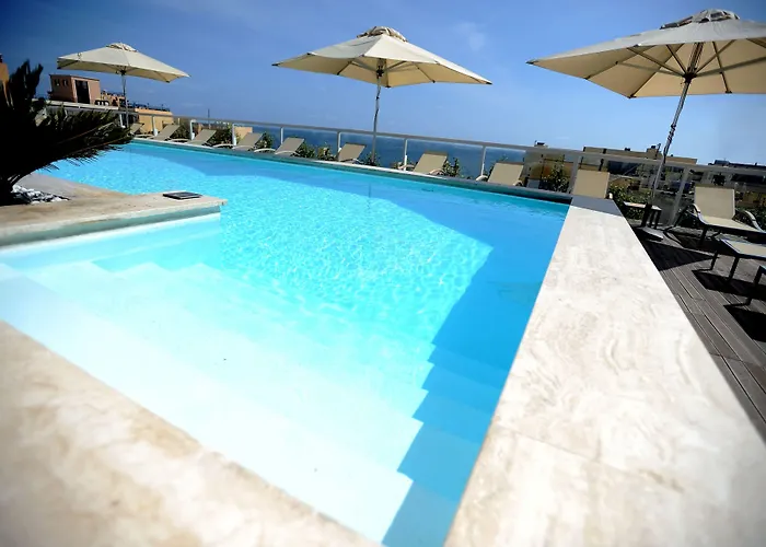 Jacuzzi-Hotel: The George, Urban Boutique Hotel