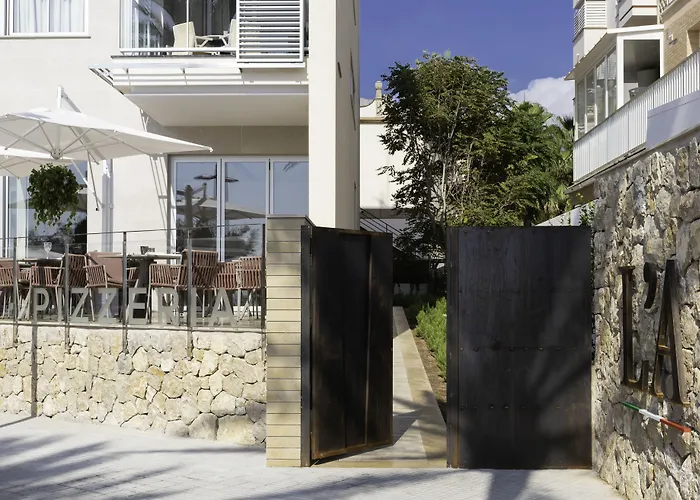 Pure Salt Residences