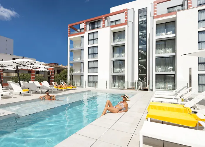 Resort: Kyrat Amarac Suites