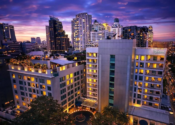 Jacuzzi-Hotel: Radisson Suites Bangkok Sukhumvit