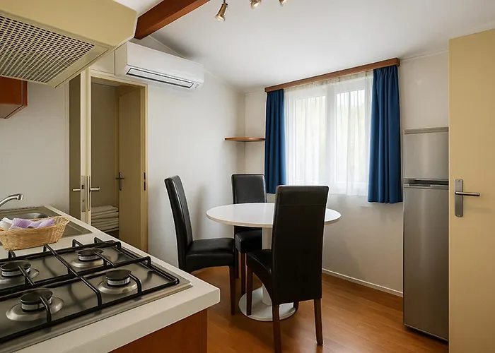 Boutique Mobile Homes Ulikarovinj (Adults Only)