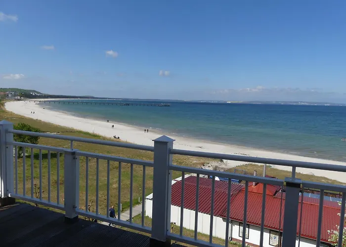Ferienvermietung: FeWo direkt am Strand mit Meerblick, Villa Strandperle, Binz