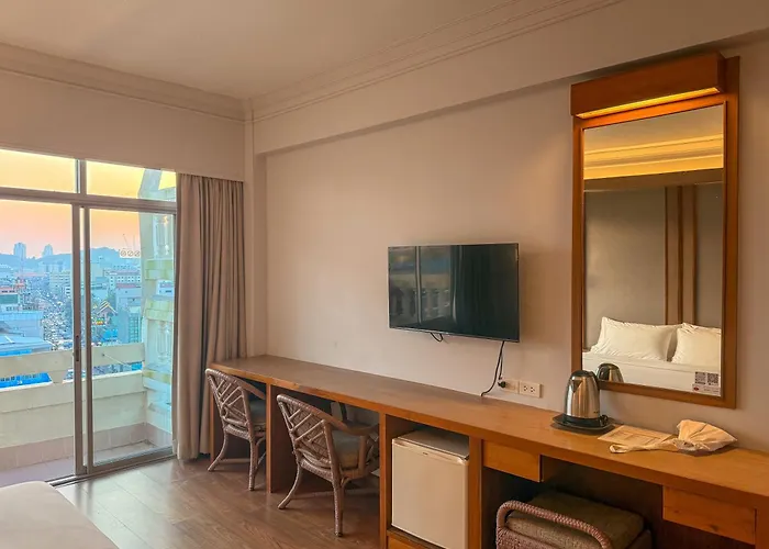 Golden Beach Hotel Pattaya