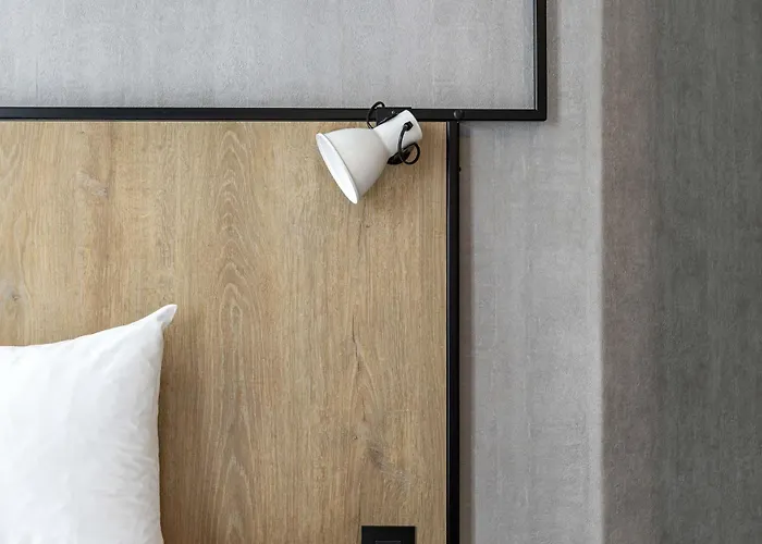 Ibis Daumesnil Porte Doree